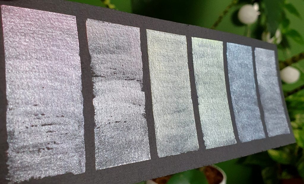 aquarelle sur papier noir